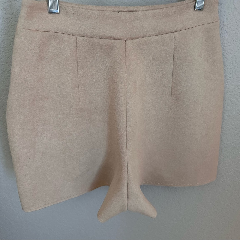 ZARA | Beige Faux Suede High Waisted Shorts (M) - Picture 7 of 8